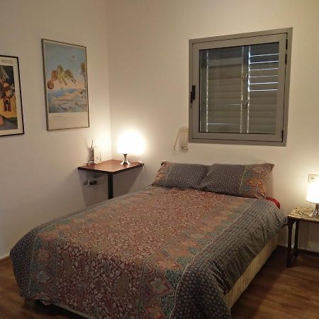 Herzelia Rooftop Special 2 Room Apartment Extérieur photo