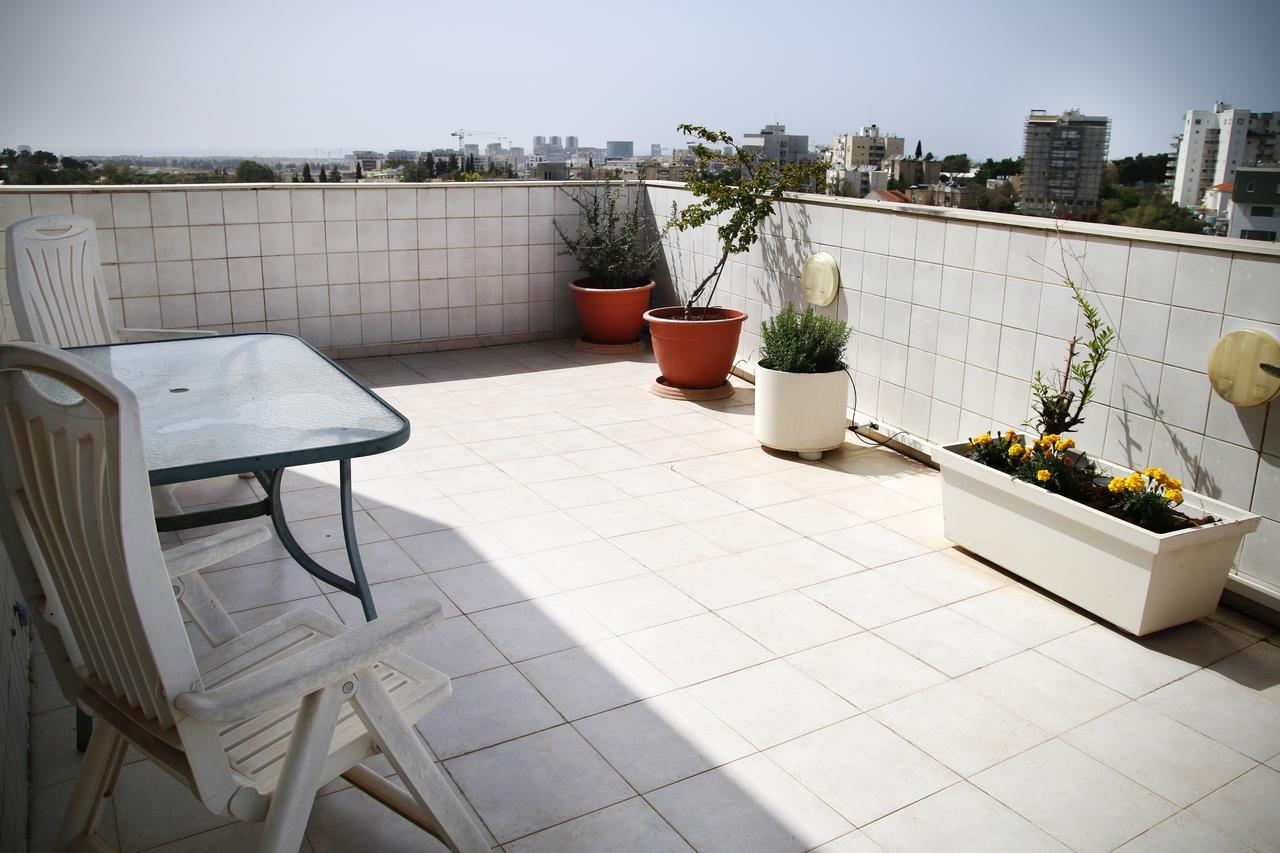 Herzelia Rooftop Special 2 Room Apartment Extérieur photo