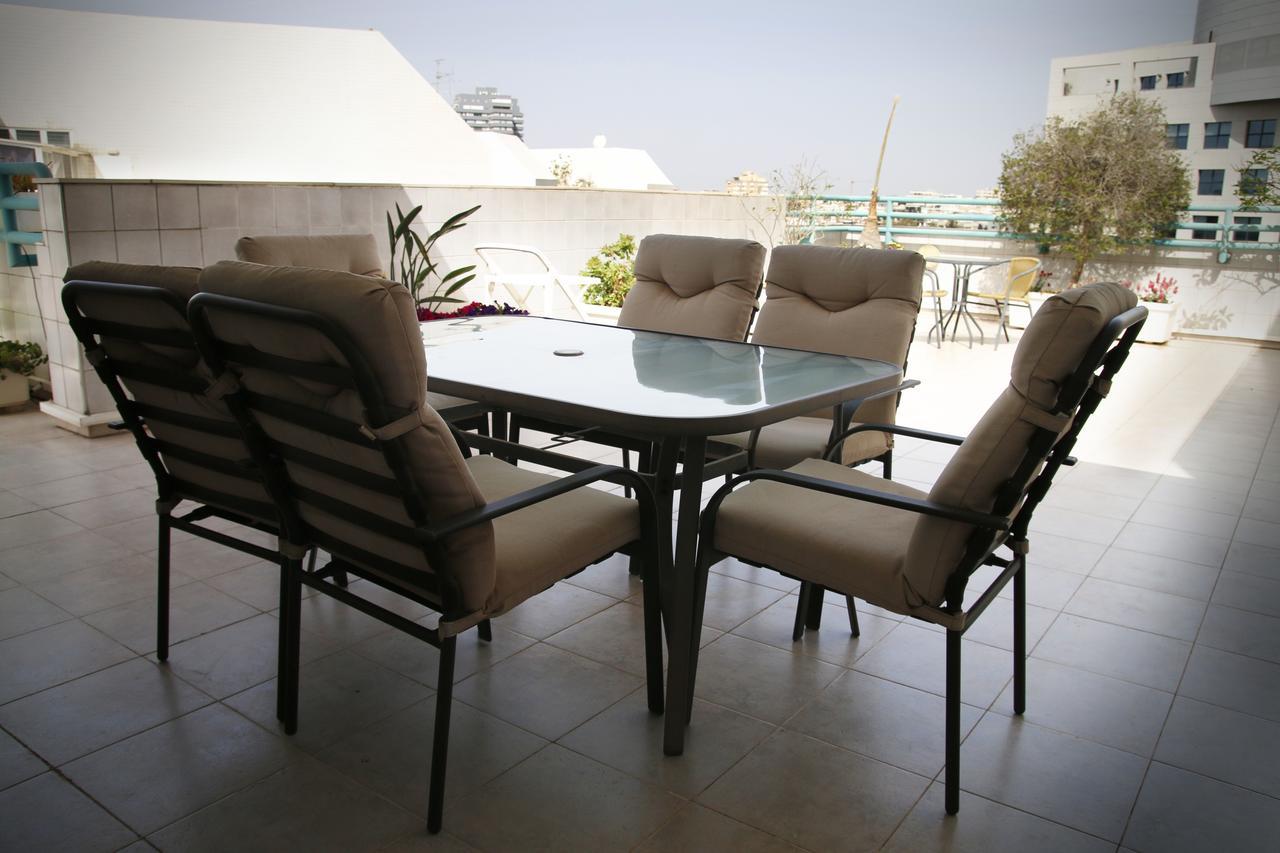 Herzelia Rooftop Special 2 Room Apartment Extérieur photo