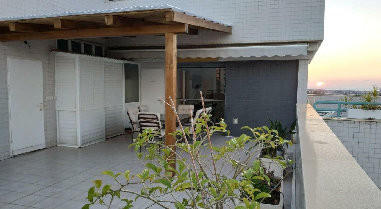 Herzelia Rooftop Special 2 Room Apartment Extérieur photo